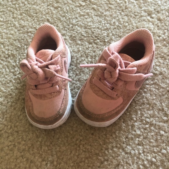 girls with air forces